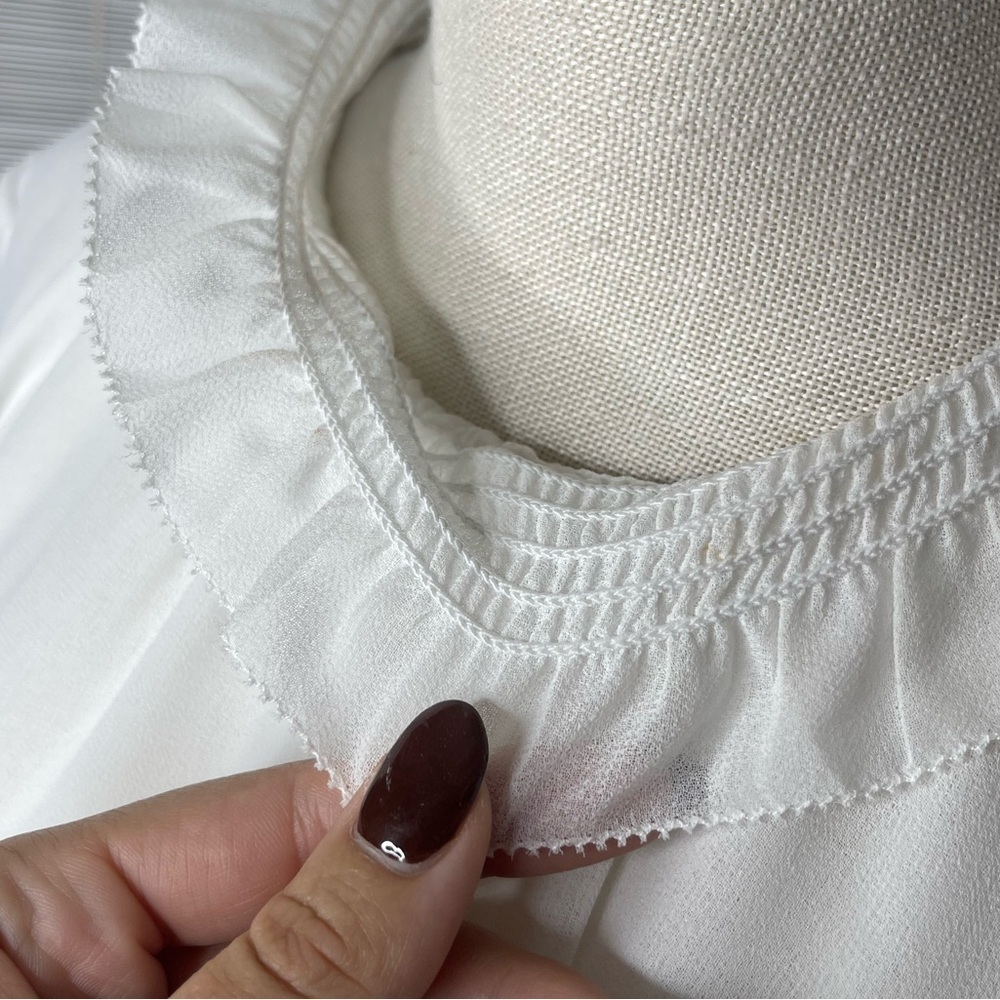 Wilfred Blouse Valencia White Ruffle Neck Smocked Cuffs Keyhole Back Size S - Picture 9 of 11